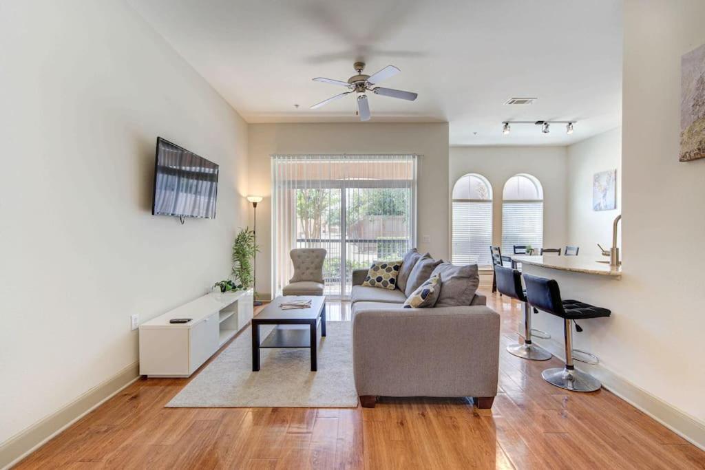 Cozy Apt Nrg Pool,Wi-Fi, Free Parking, Petsok! Houston Luaran gambar