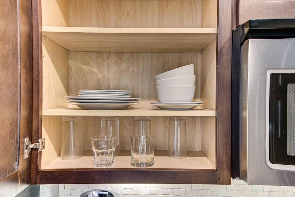 Cozy Apt Nrg Pool,Wi-Fi, Free Parking, Petsok! Houston Luaran gambar